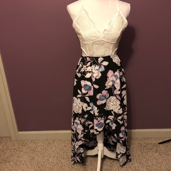 Black floral dress - Picture 2 of 6